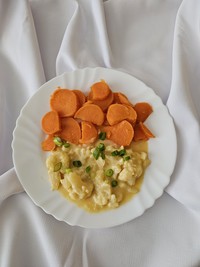 Karfiolové kari a varené batáty
